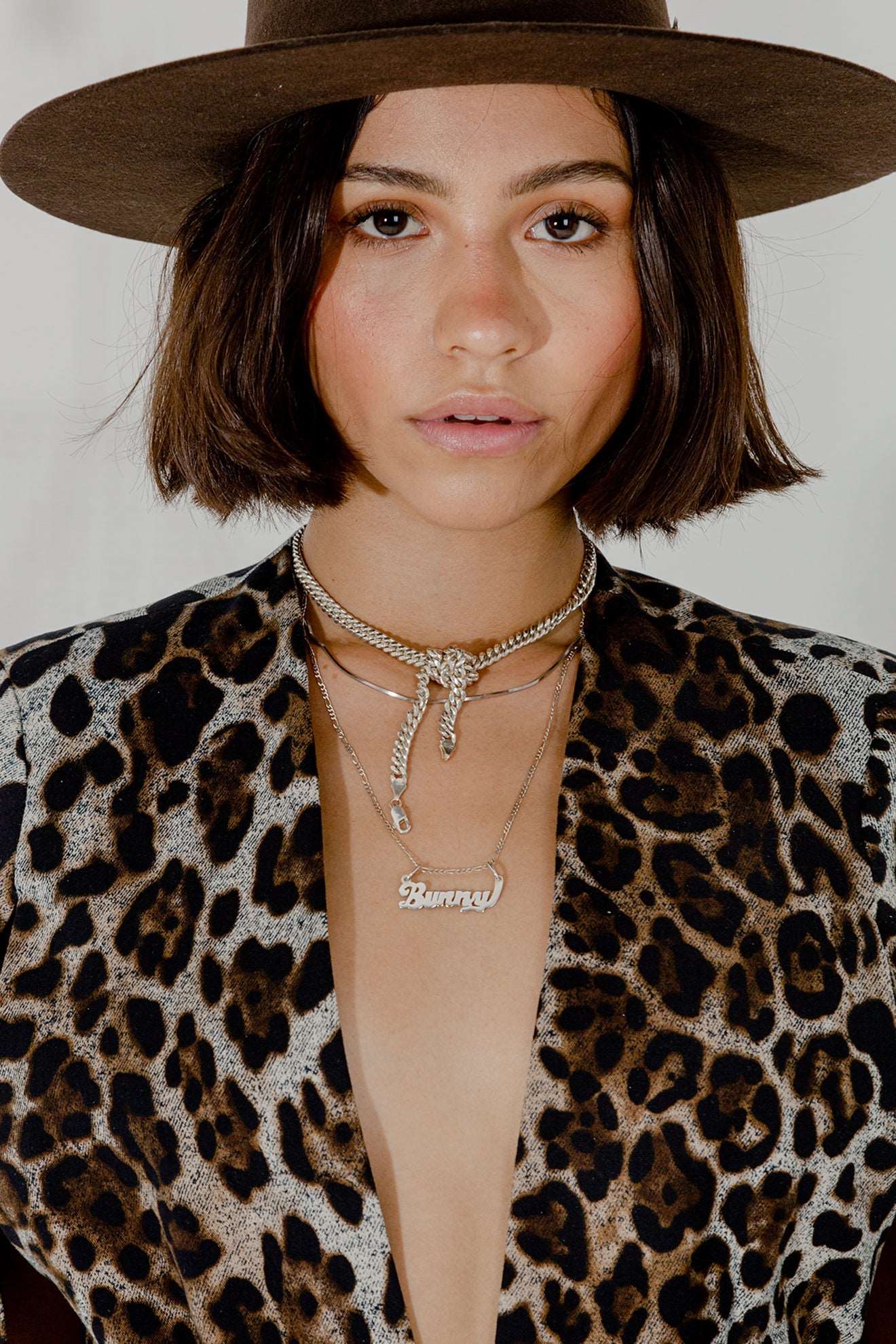 COLLAR CADENA DIJE BUNNY - NAKED BOUTIQUE