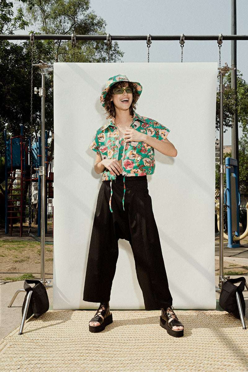 ZIP FRONT POLO ONE SIZE- (S-M) FLOWERS