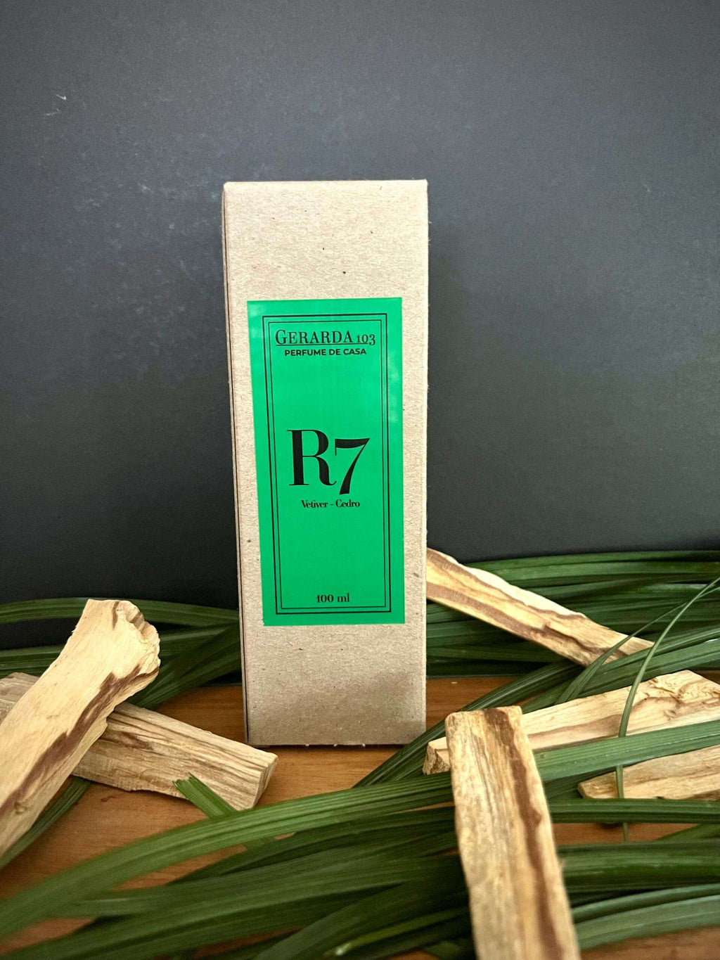 PERFUME R 7 VETIVER - CEDRO