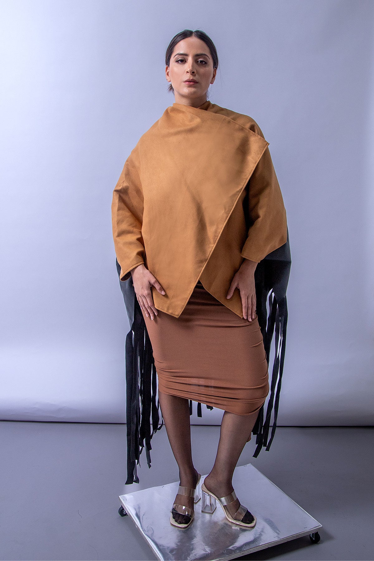 TIE DYED CAPE WITH FRINGES