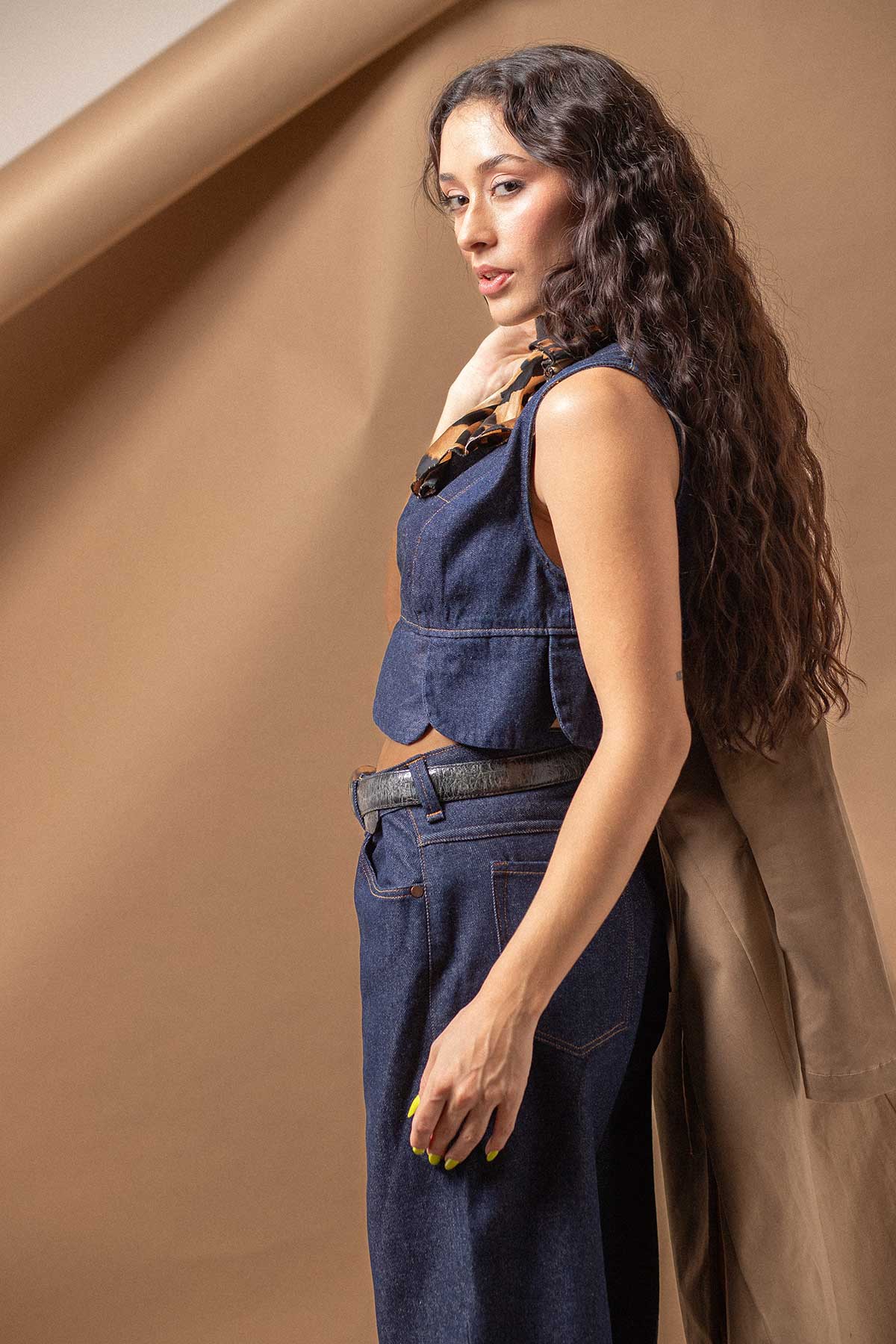RAW DENIM PETAL CROP TOP