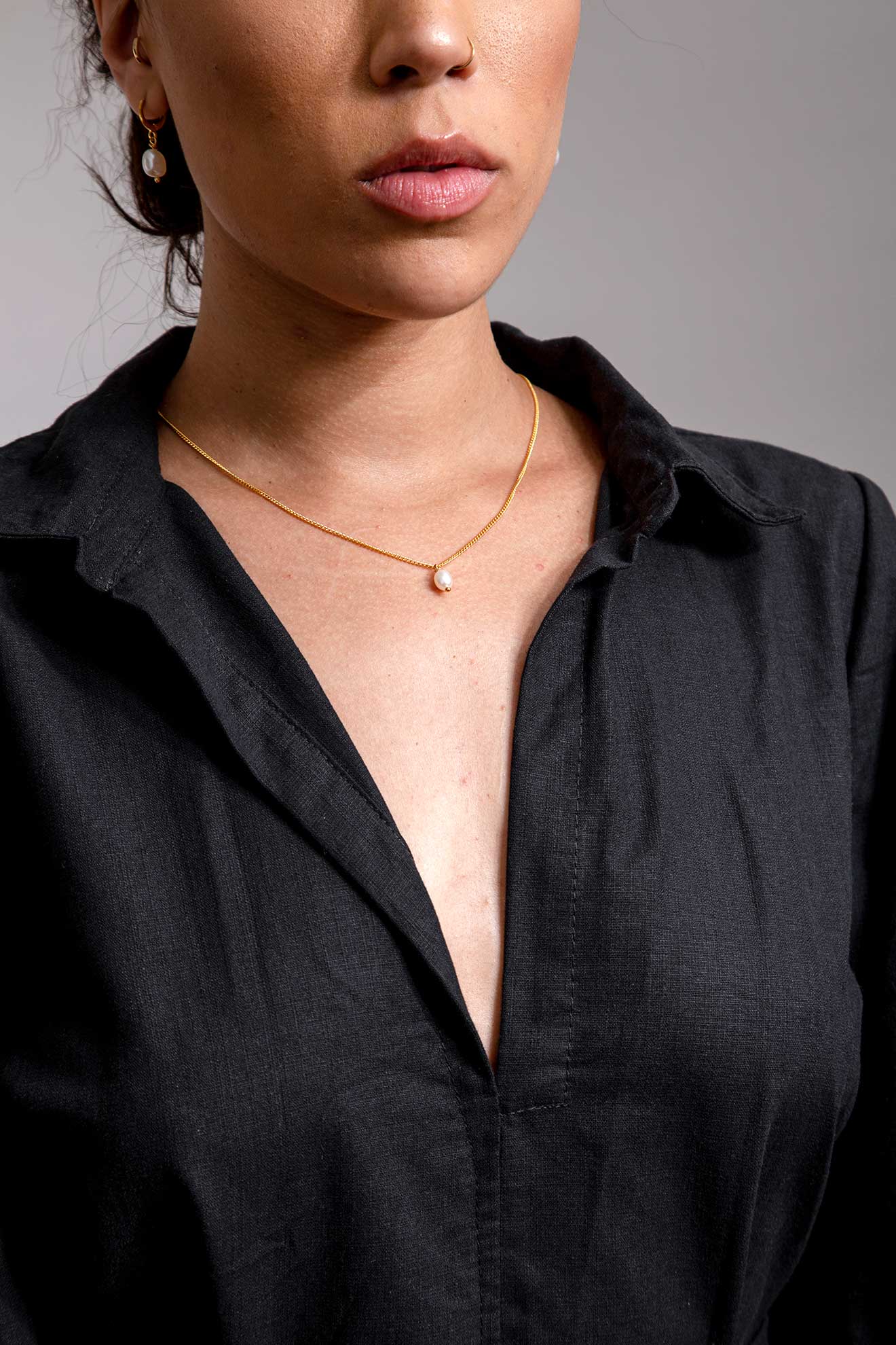 COLLAR DORADO CON PERLA NATURAL - NAKED BOUTIQUE